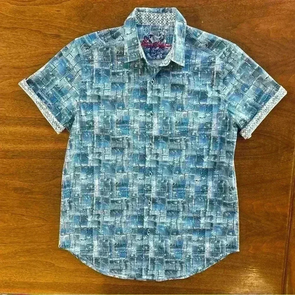 Robert Graham Blue/White Short Sleeve Classic Fit Shirt Medium EUC! - Picture 3 of 7